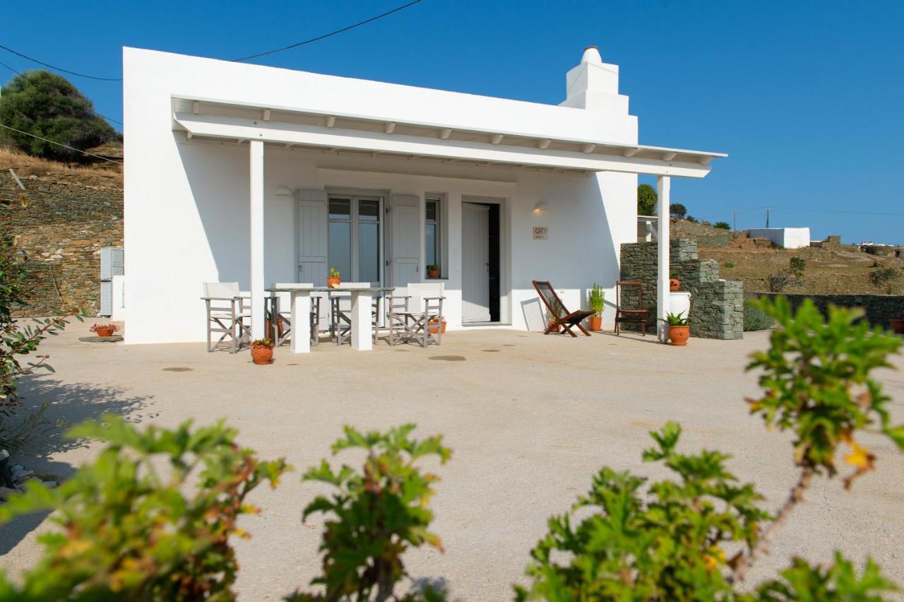 Grey House Villa Exambela Luaran gambar