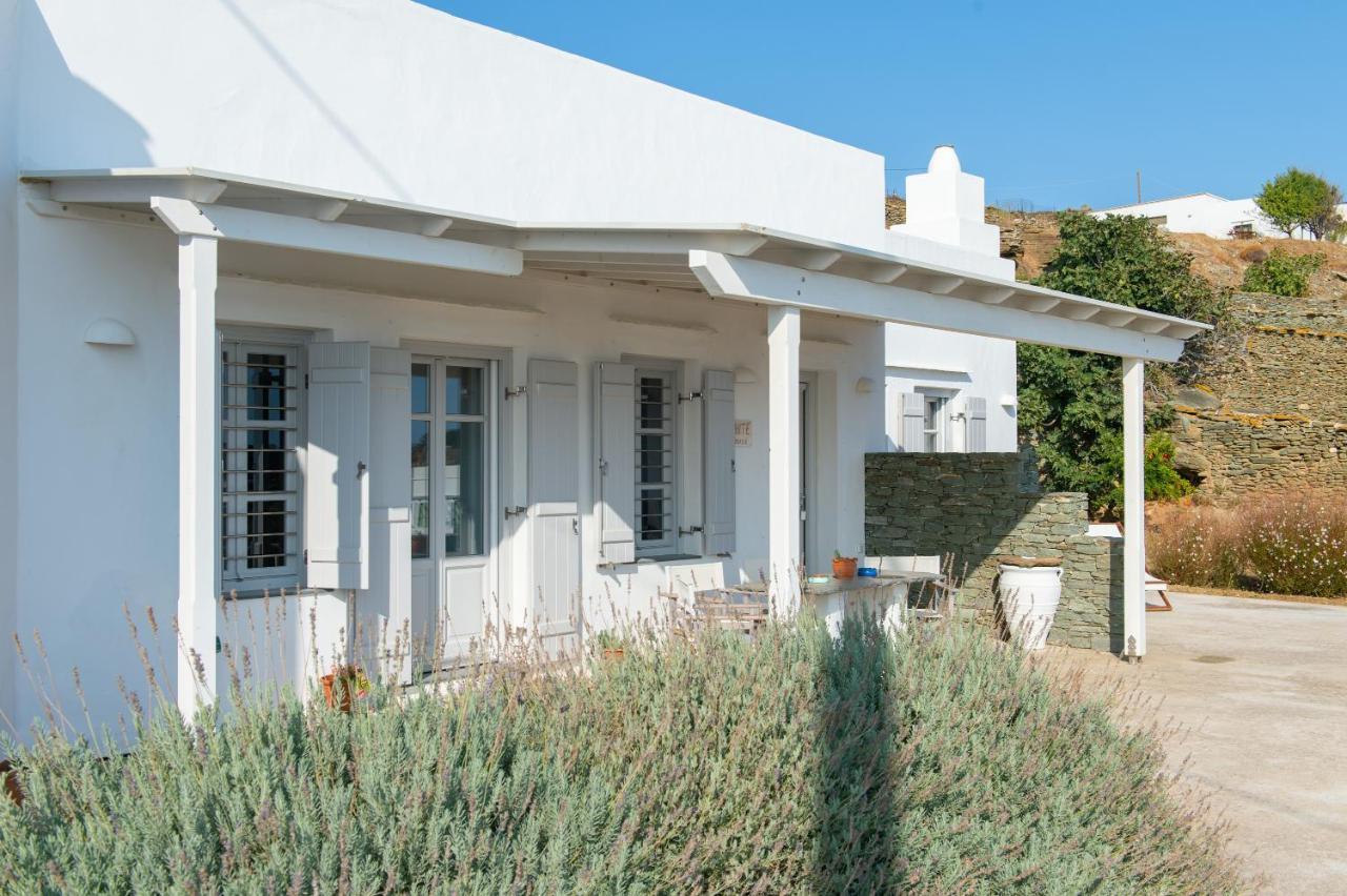 Grey House Villa Exambela Luaran gambar